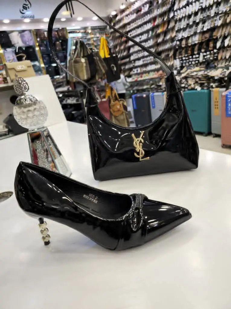 كعب عالي كلاسيكي أسود فاخر - ايمن مول للتخفيضات