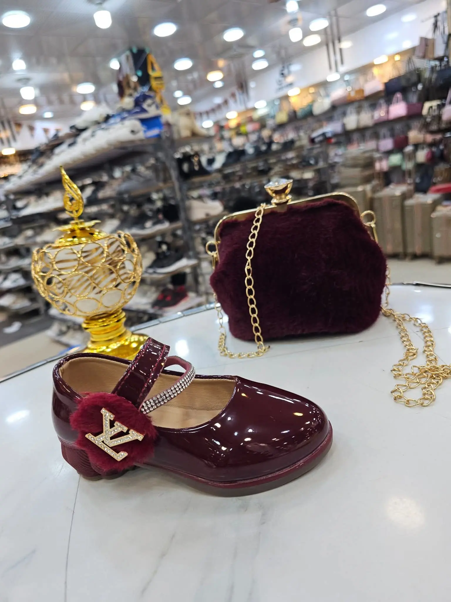 حذاء وحقيبة يد بناتي - ايمن مول للتخفيضات